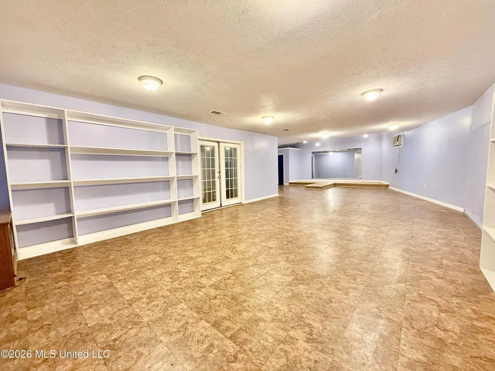 701 E Georgetown Street Crystal Springs, MS 39059