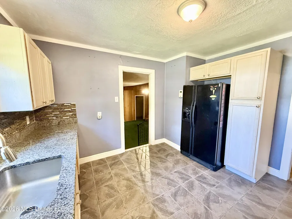 701 E Georgetown Street Crystal Springs, MS 39059