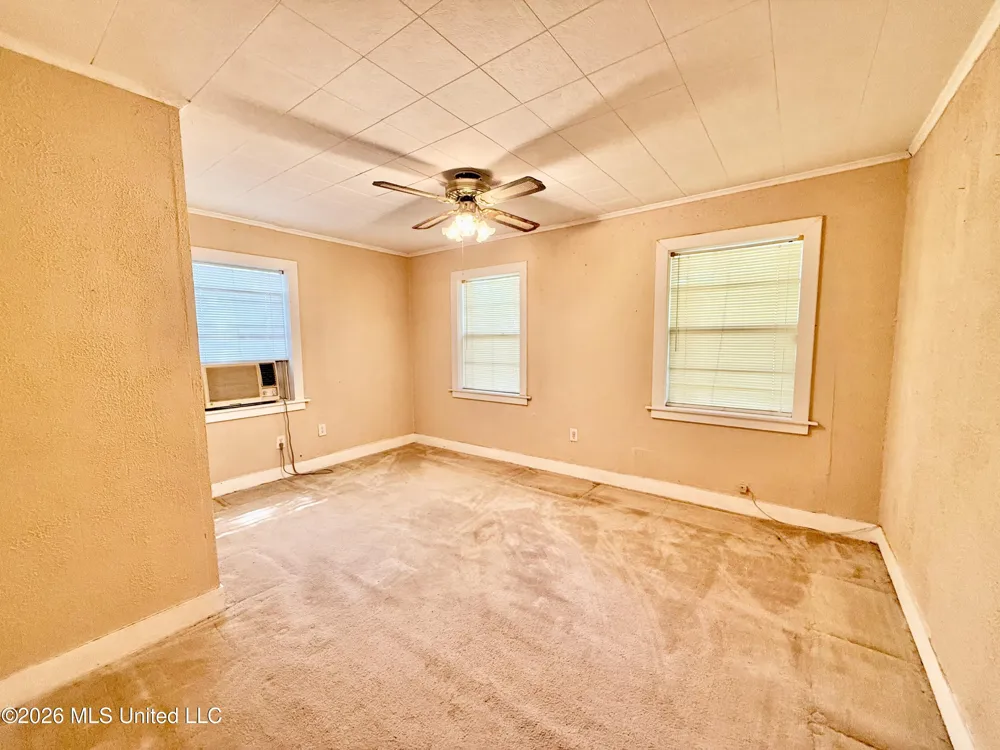 701 E Georgetown Street Crystal Springs, MS 39059