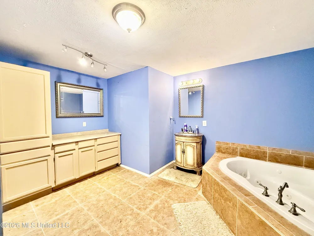 701 E Georgetown Street Crystal Springs, MS 39059