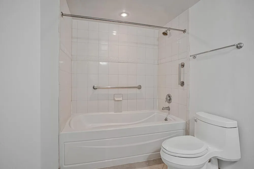 5 PARK PLACE #414 Annapolis, MD 21401