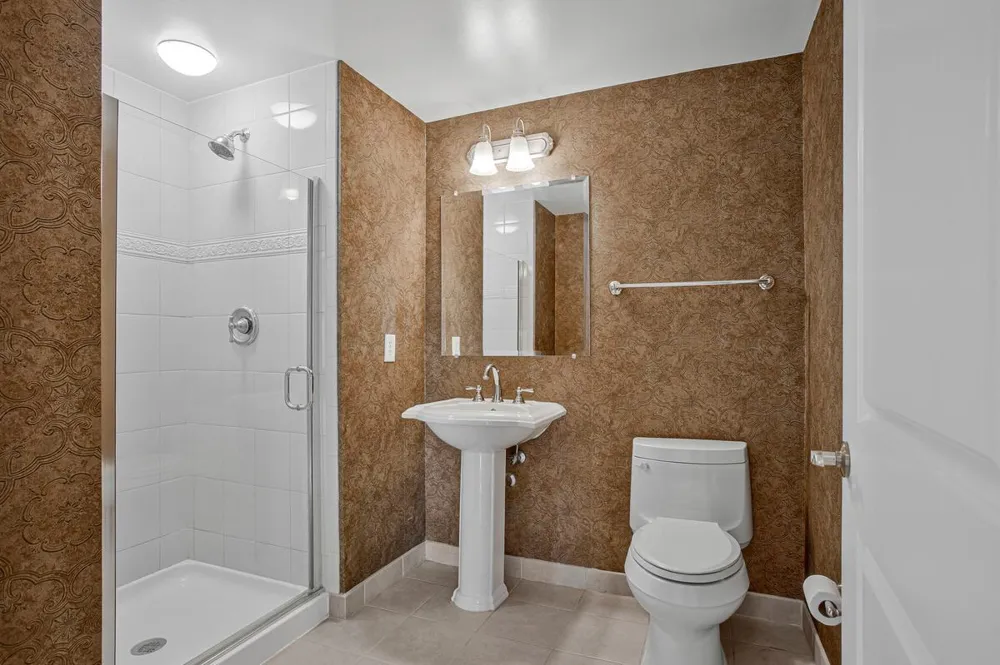 5 PARK PLACE #414 Annapolis, MD 21401