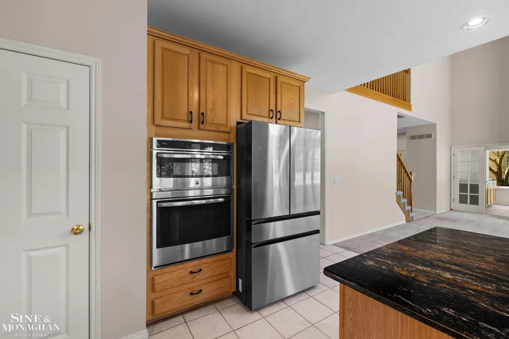 94 Ingram Drive Troy City, MI 48098