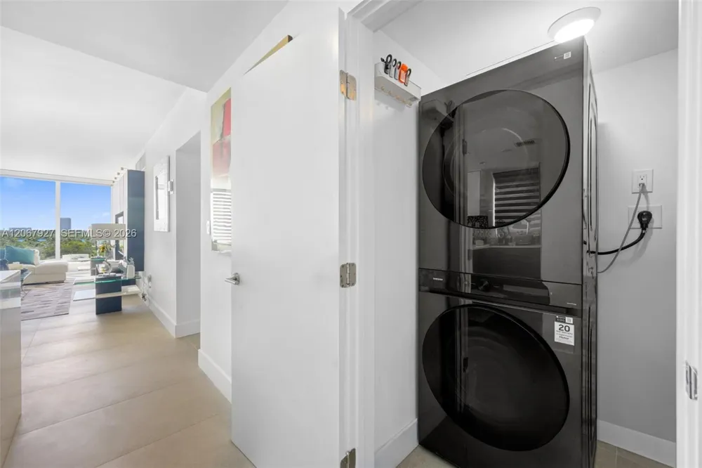 10275 Collins Ave #722 Bal Harbour, FL 33154