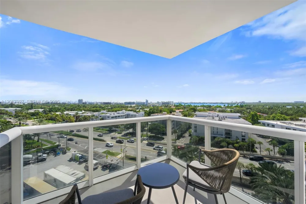 10275 Collins Ave #722 Bal Harbour, FL 33154