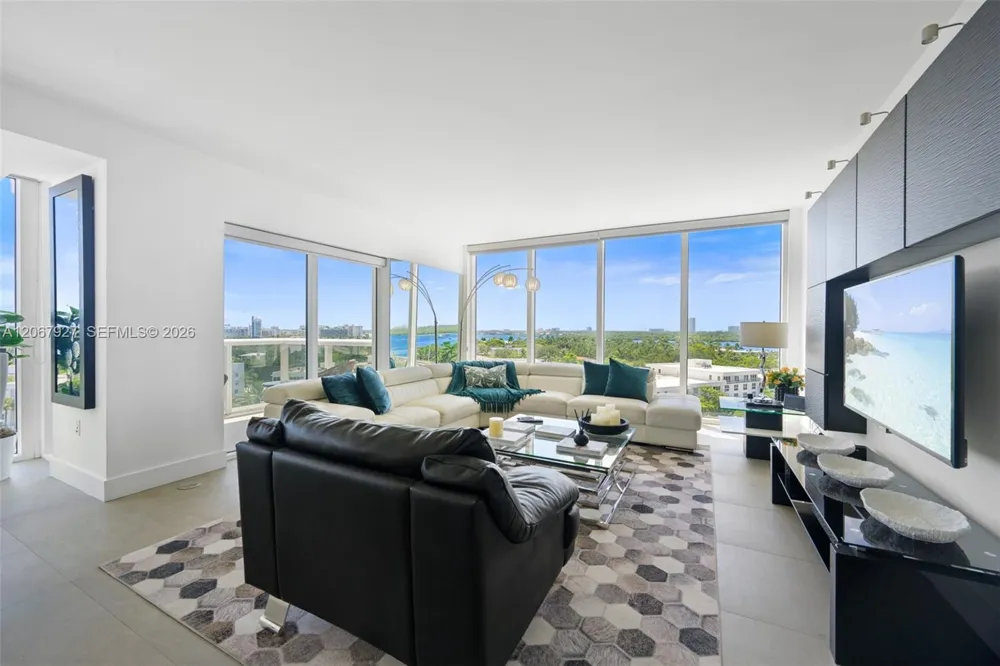 10275 Collins Ave #722 Bal Harbour, FL 33154
