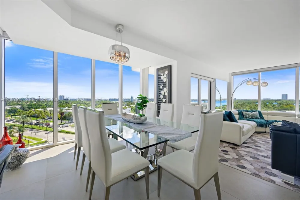 10275 Collins Ave #722 Bal Harbour, FL 33154