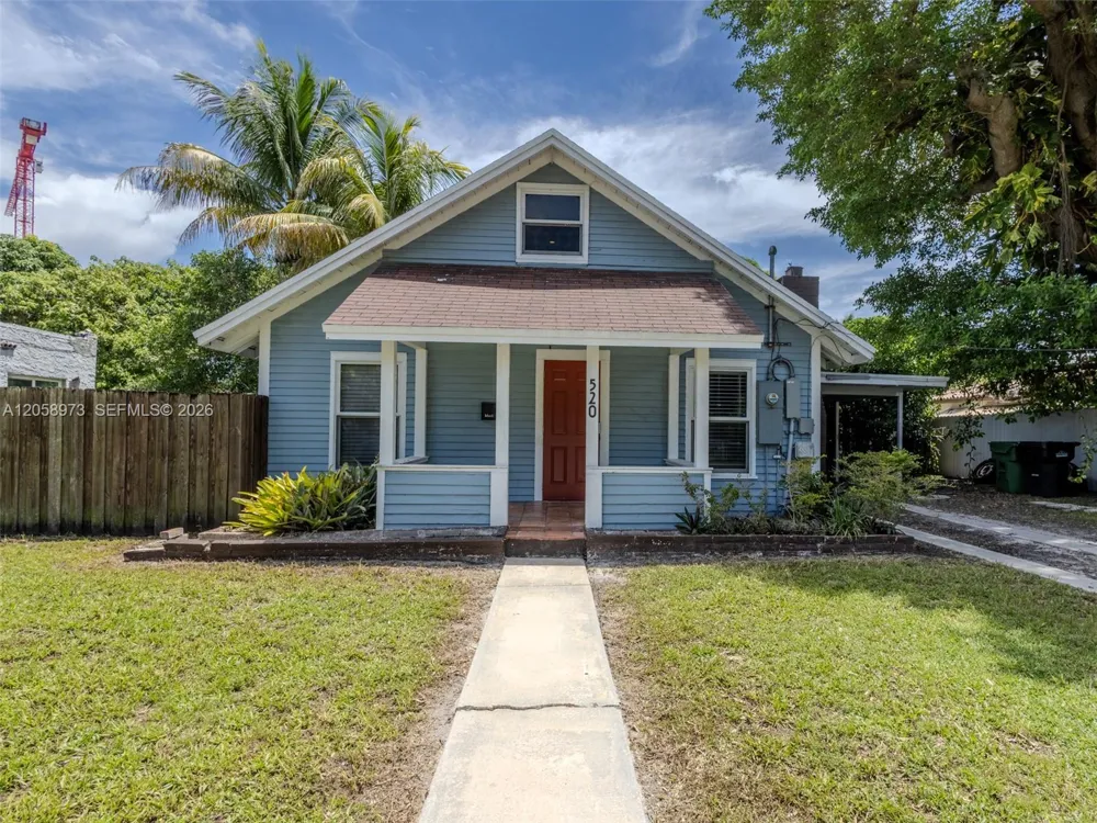 520 NE 129th St North Miami, FL 33161
