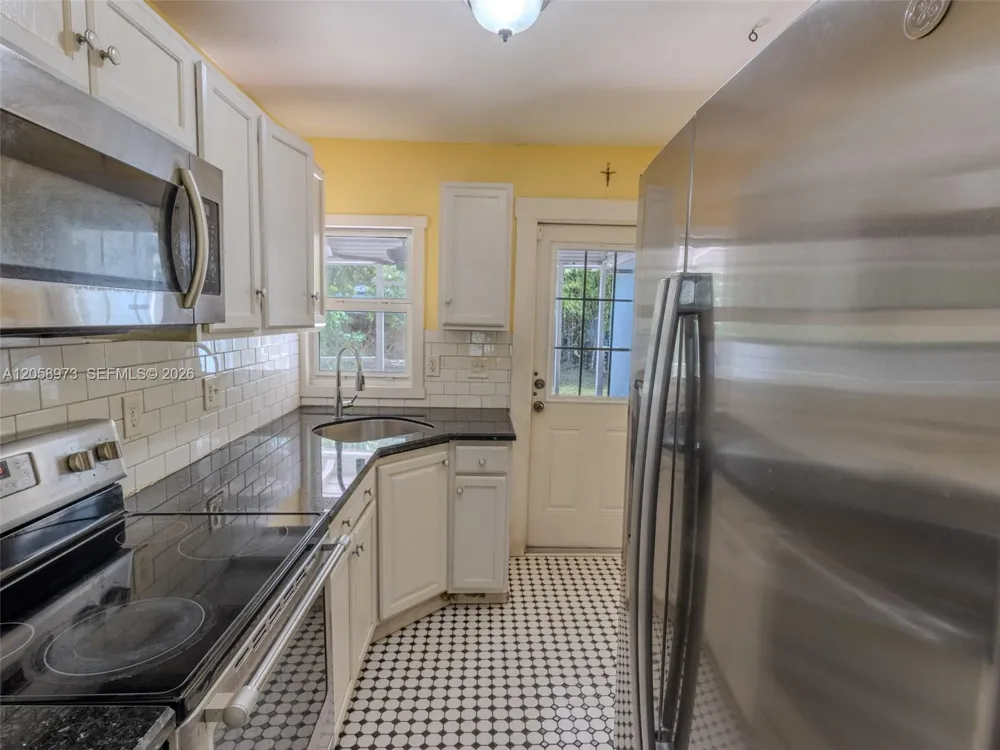 520 NE 129th St North Miami, FL 33161