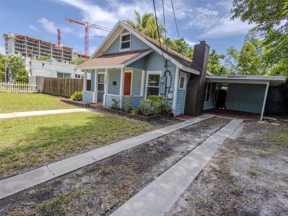520 NE 129th St North Miami, FL 33161