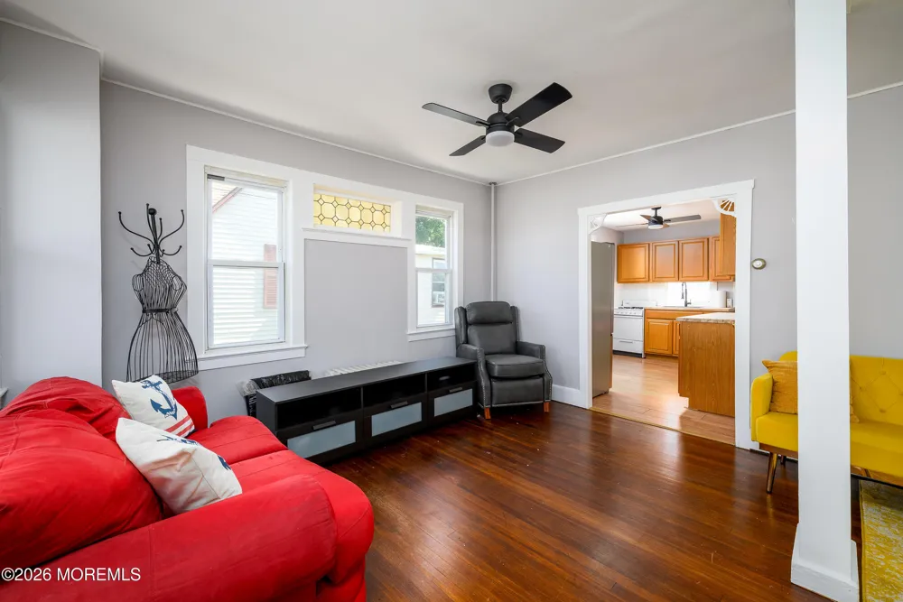 22 Brevent Avenue Leonardo, NJ 07737