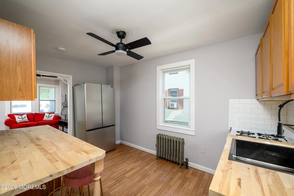 22 Brevent Avenue Leonardo, NJ 07737