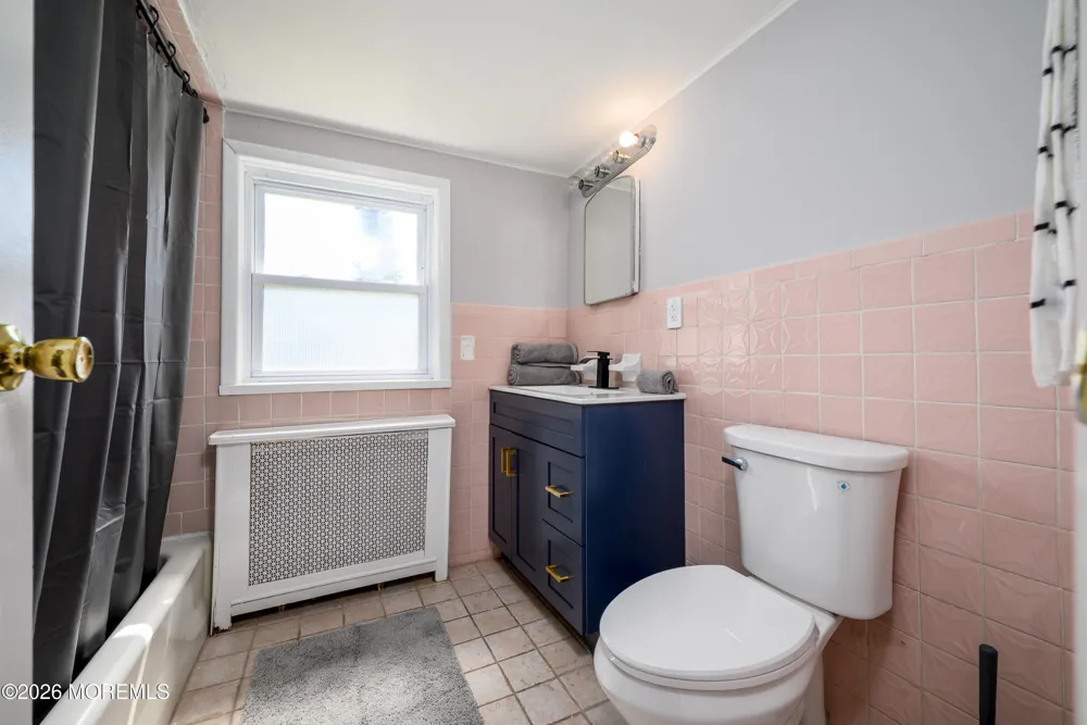 22 Brevent Avenue Leonardo, NJ 07737