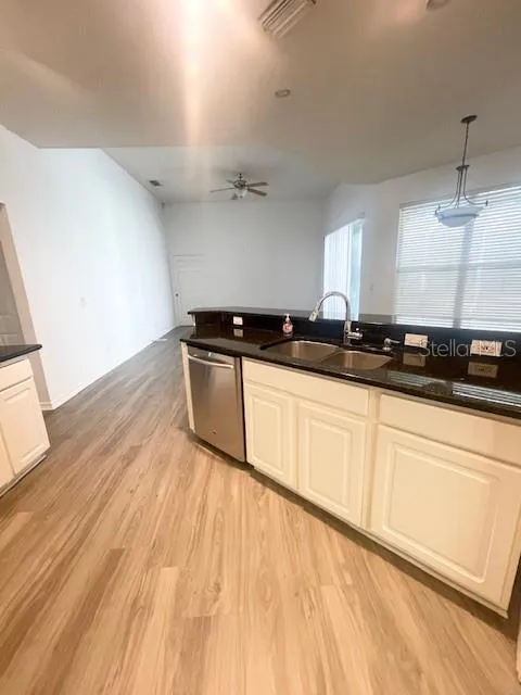 8343 TORRINGTON AVENUE Tampa, FL 33647