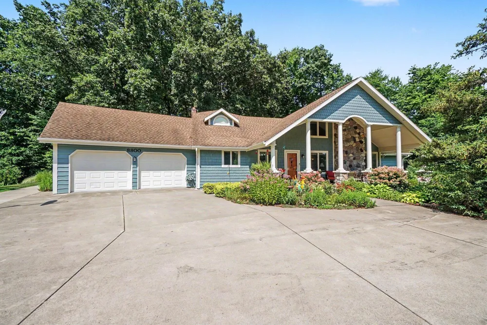 8800 W S AVENUE Texas Charter Township, MI 49087