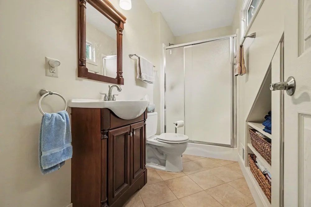 8800 W S AVENUE Texas Charter Township, MI 49087