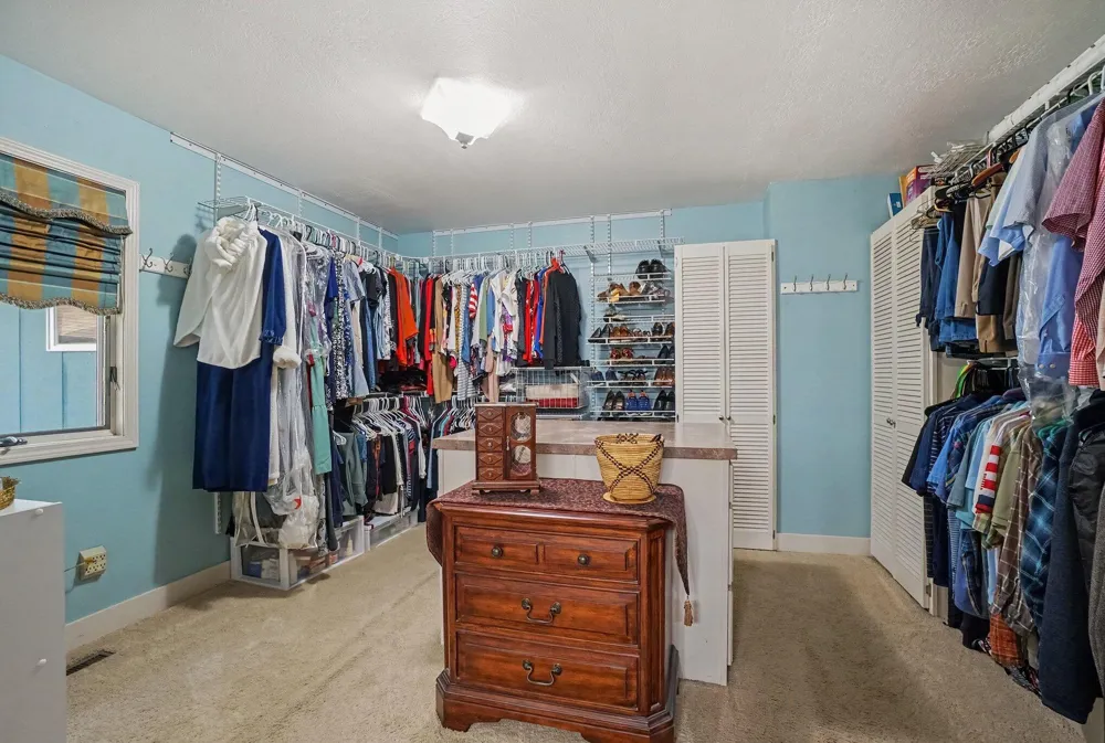 8800 W S AVENUE Texas Charter Township, MI 49087