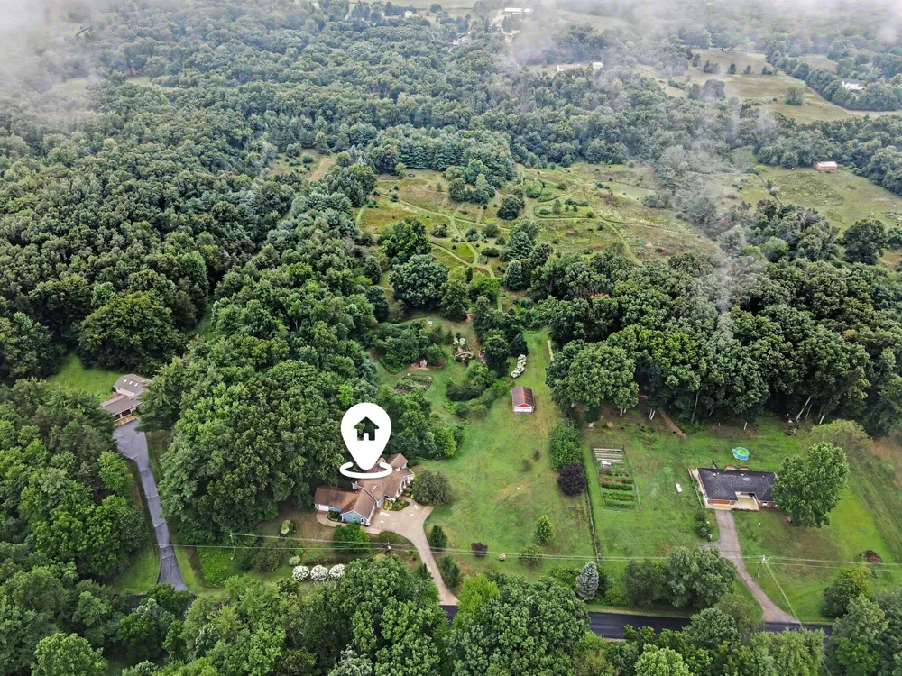 8800 W S AVENUE Texas Charter Township, MI 49087