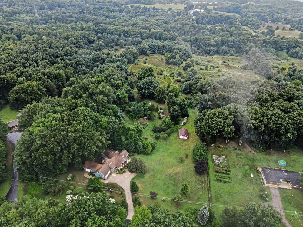 8800 W S AVENUE Texas Charter Township, MI 49087