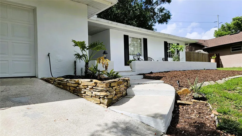 410 BROADVIEW AVENUE Altamonte Springs, FL 32701