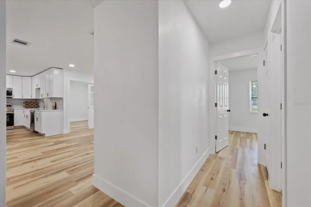 2928 FOREST CIRCLE Seffner, FL 33584