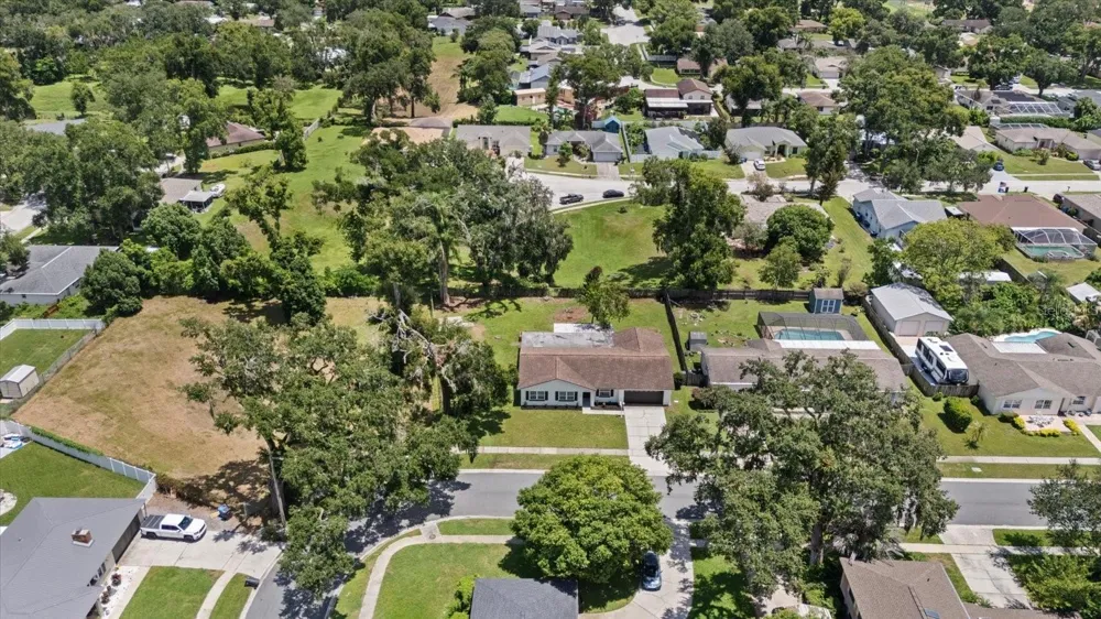2928 FOREST CIRCLE Seffner, FL 33584