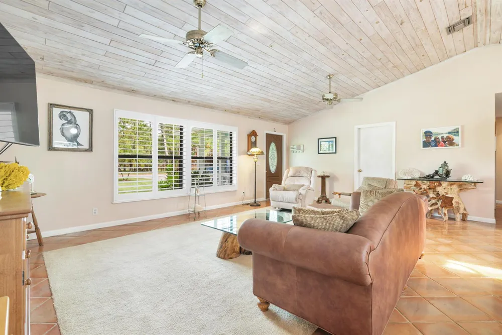 14654 Peace River Way Palm Beach Gardens, FL 33418