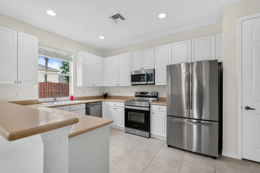 9951 E Verona Circle Vero Beach, FL 32966