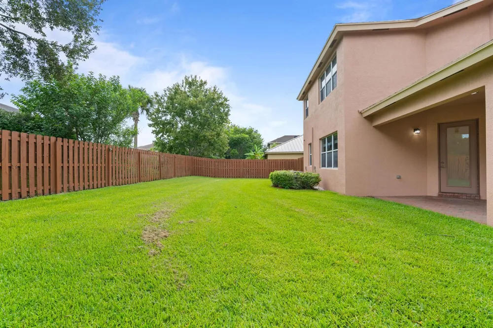 9951 E Verona Circle Vero Beach, FL 32966