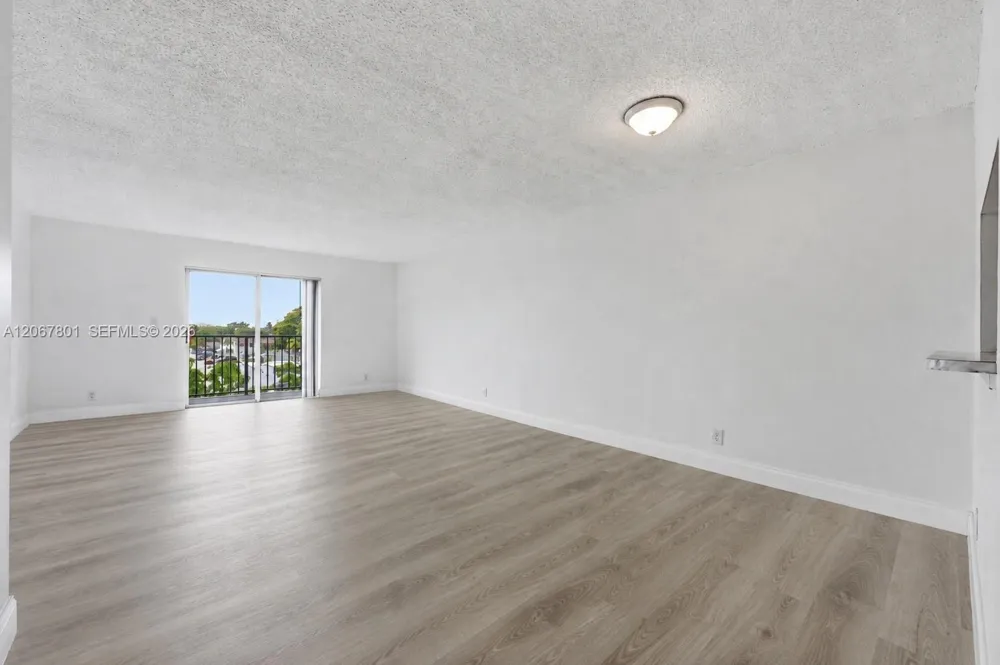 2520 Andrews Ave #305 Wilton Manors, FL 33311