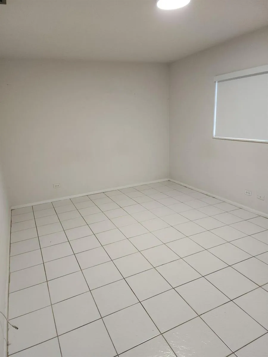 3560 NW 110th Avenue #B Coral Springs, FL 33065