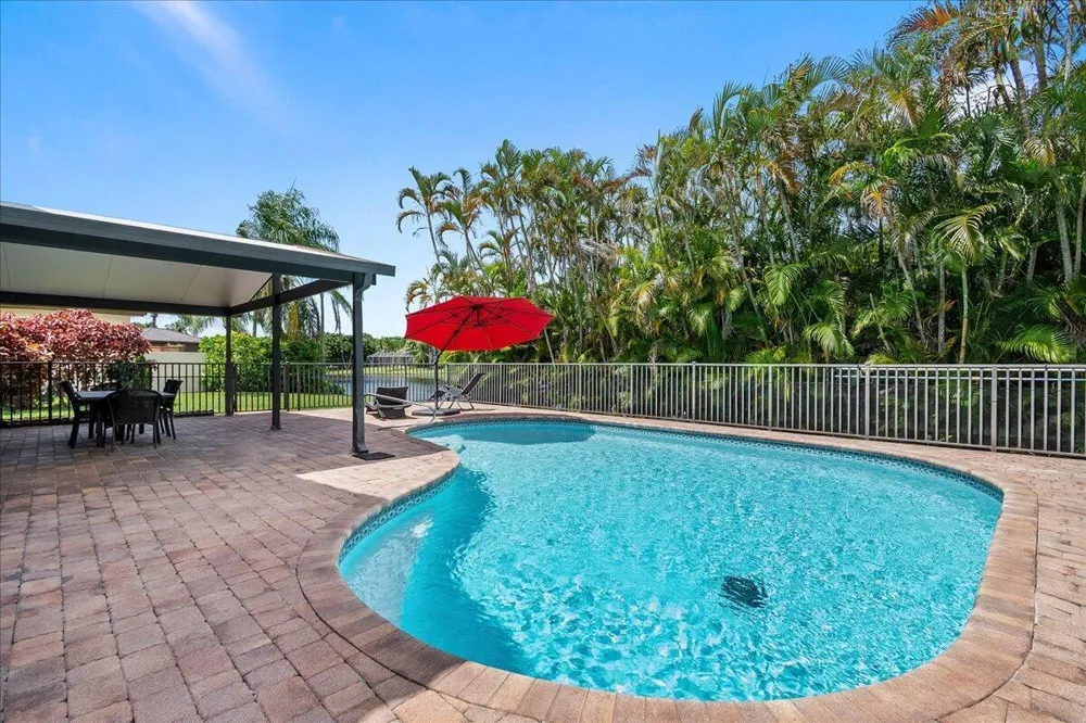 10798 SeaCliff Circle Boca Raton, FL 33498
