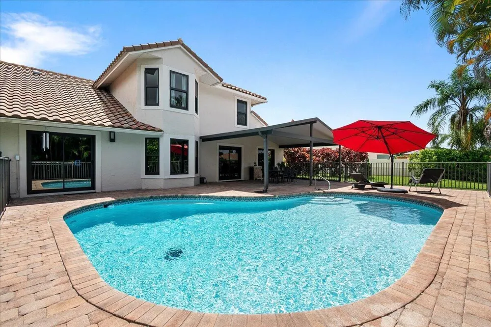 10798 SeaCliff Circle Boca Raton, FL 33498