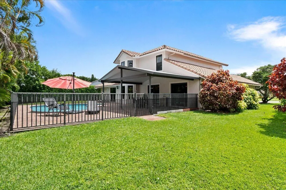 10798 SeaCliff Circle Boca Raton, FL 33498