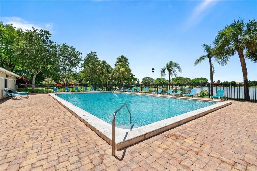 10798 SeaCliff Circle Boca Raton, FL 33498