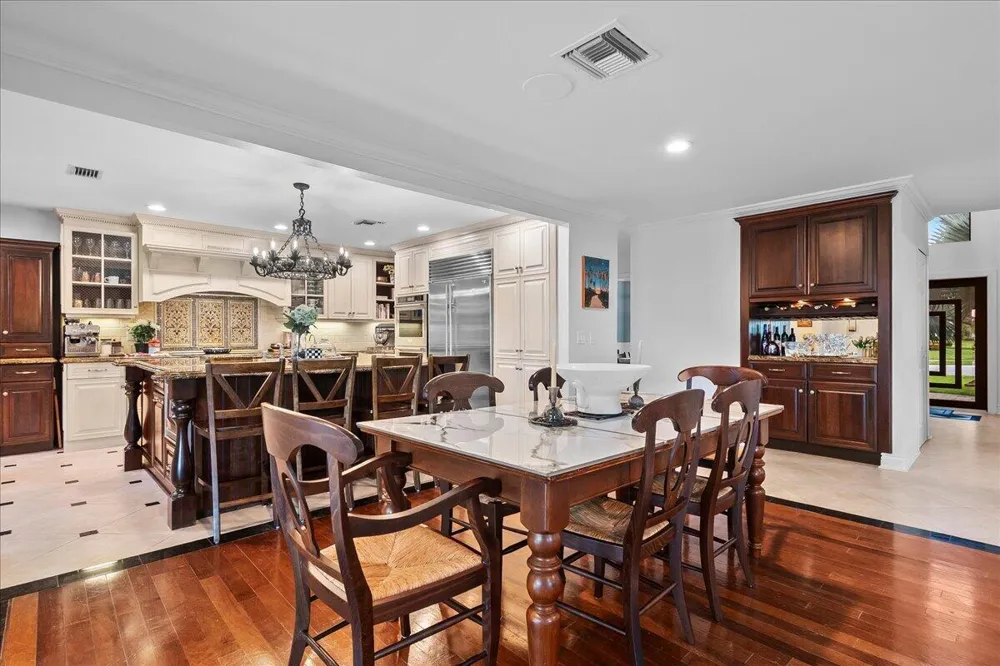 10798 SeaCliff Circle Boca Raton, FL 33498