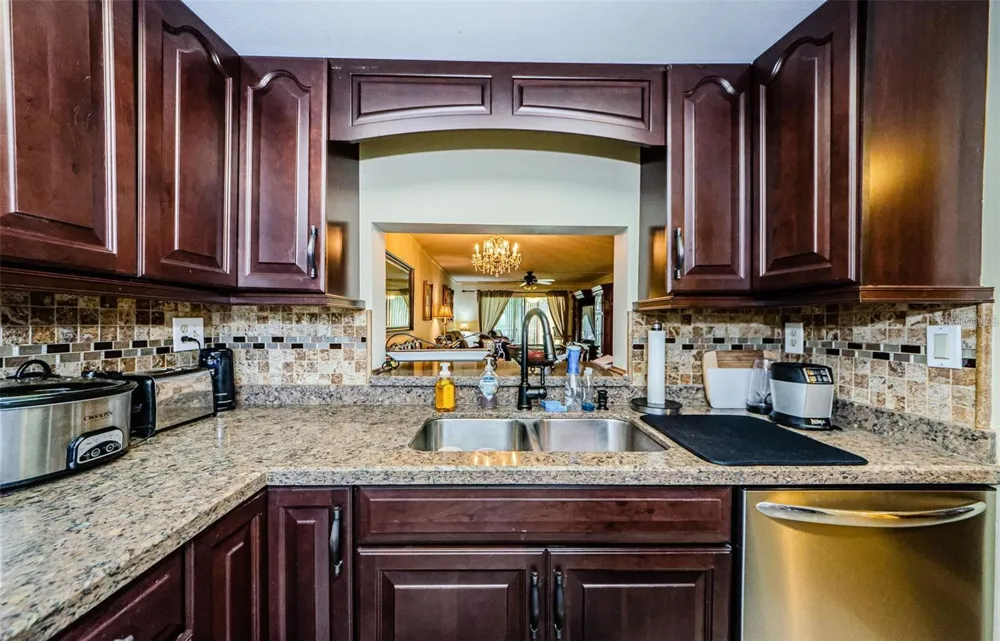 90 S HIGHLAND AVENUE #214 Tarpon Springs, FL 34689