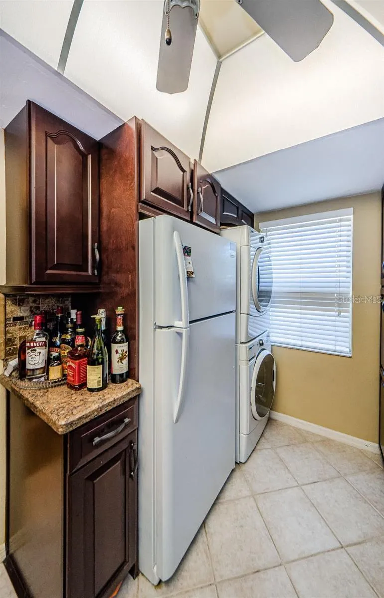 90 S HIGHLAND AVENUE #214 Tarpon Springs, FL 34689