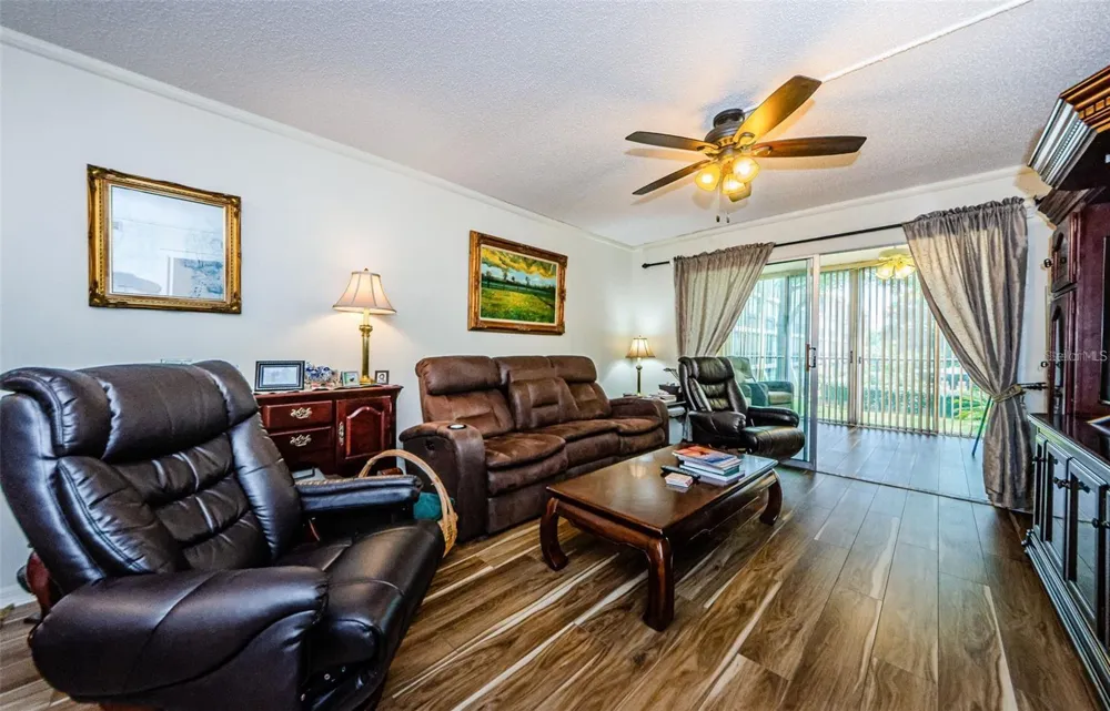 90 S HIGHLAND AVENUE #214 Tarpon Springs, FL 34689