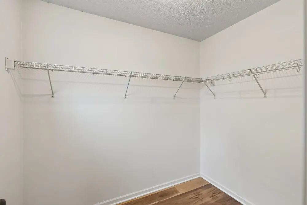1548 Legacy Parkway E Maplewood, MN 55109