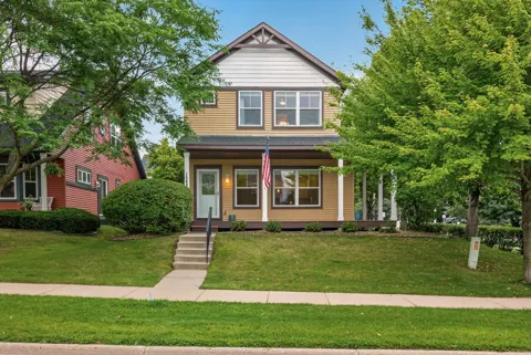 1548 Legacy Parkway E