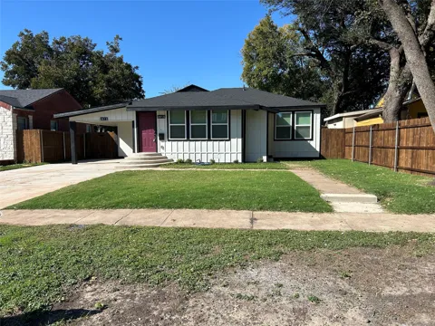 2815 Hedgerow Drive