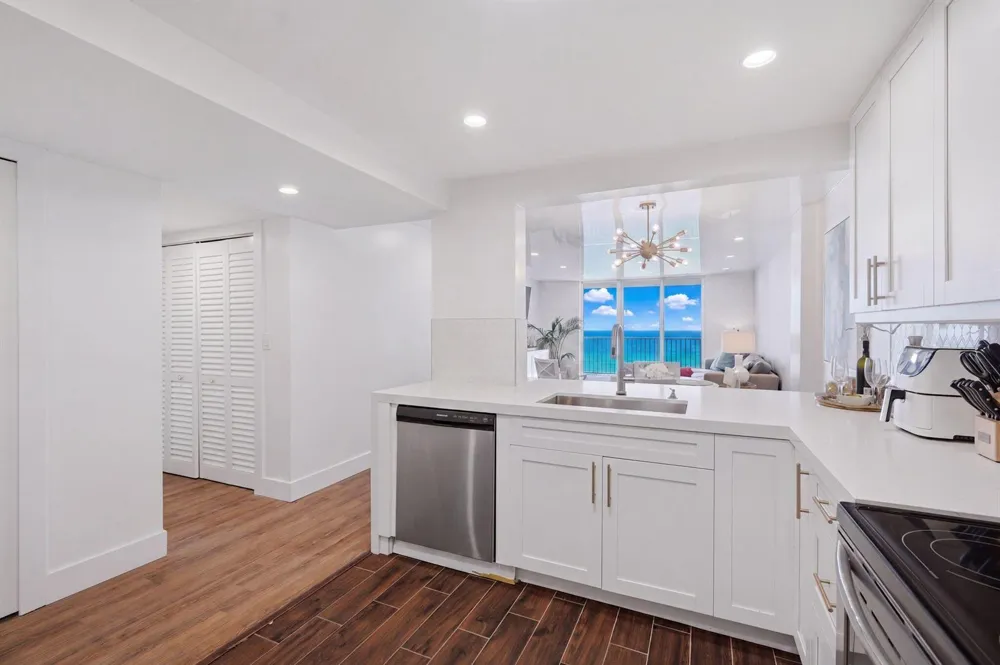 3580 S Ocean Boulevard #7F South Palm Beach, FL 33480