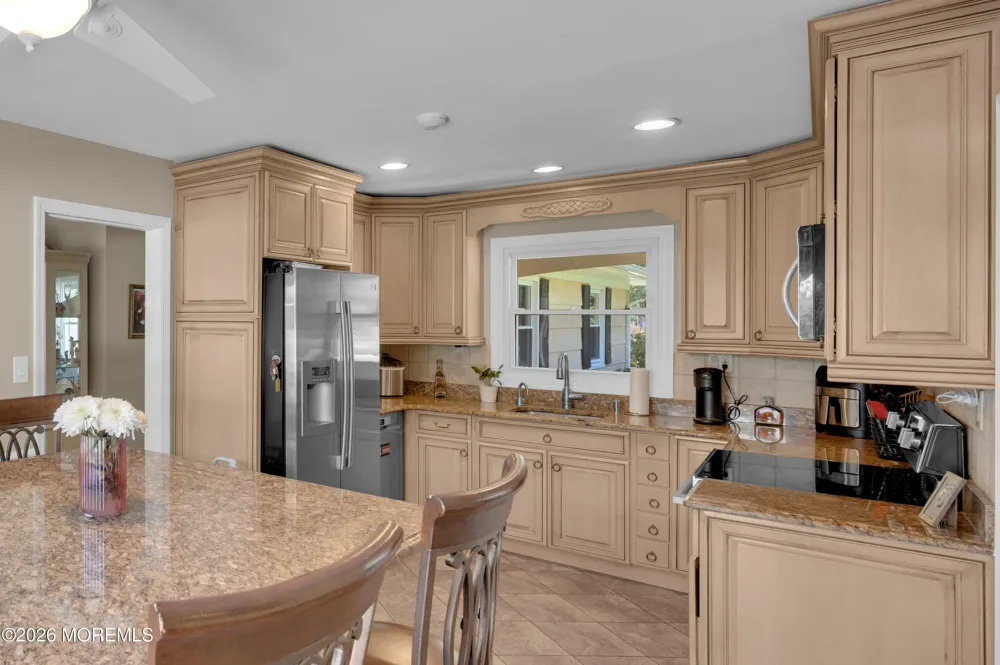 25 Ryan Road Manalapan, NJ 07726