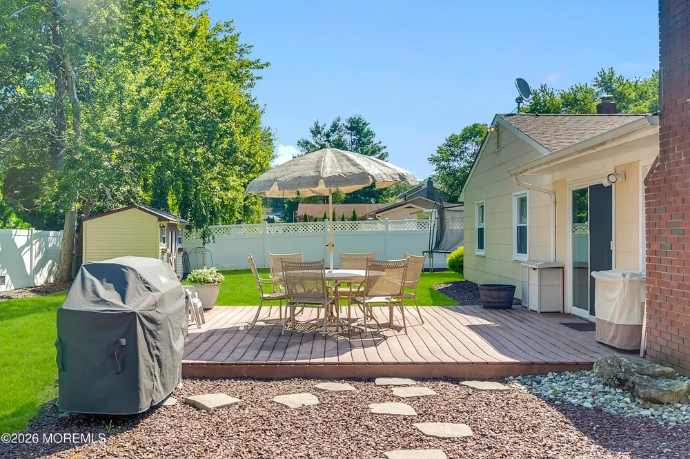 25 Ryan Road Manalapan, NJ 07726