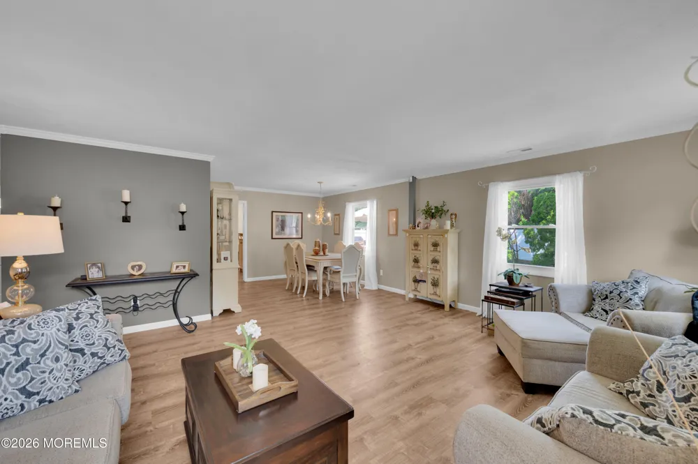 25 Ryan Road Manalapan, NJ 07726