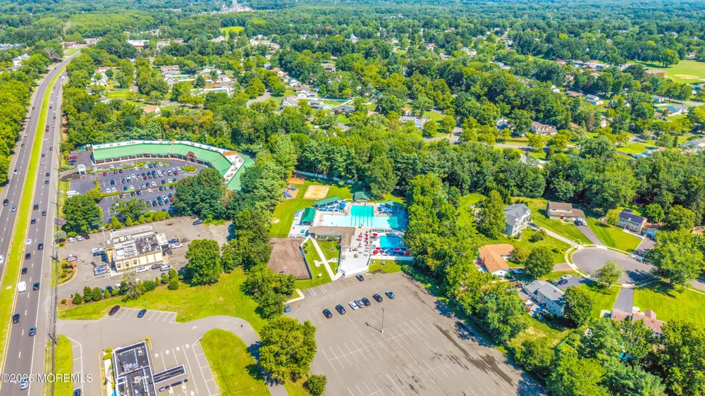 25 Ryan Road Manalapan, NJ 07726