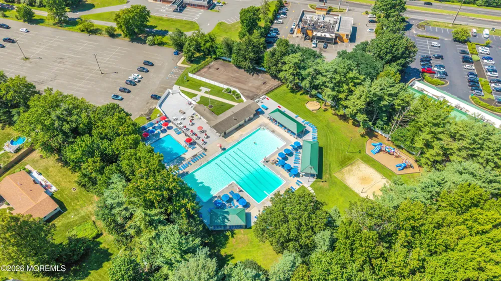 25 Ryan Road Manalapan, NJ 07726