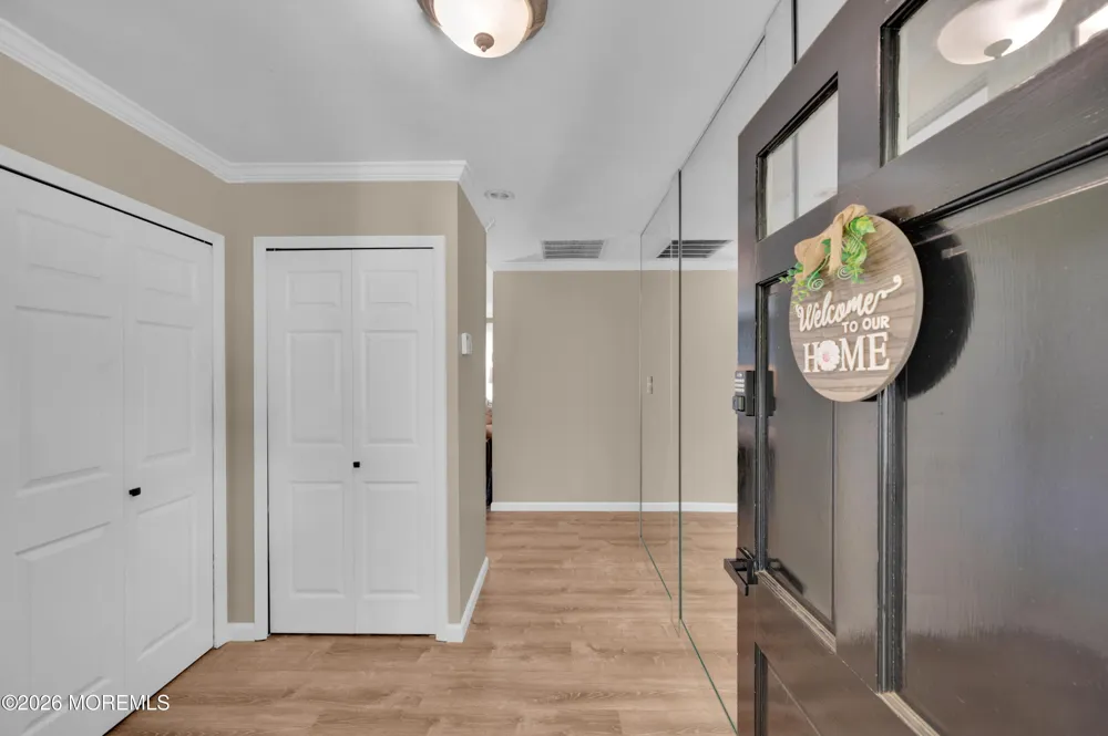 25 Ryan Road Manalapan, NJ 07726