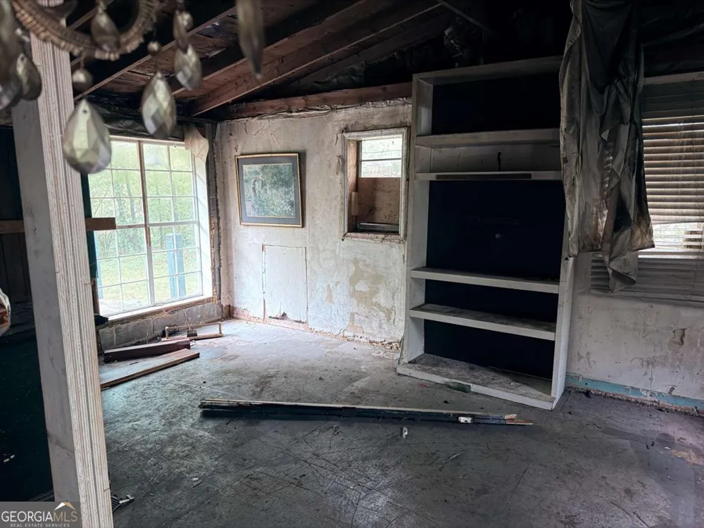 33 Tower ST Kingston, GA 30145